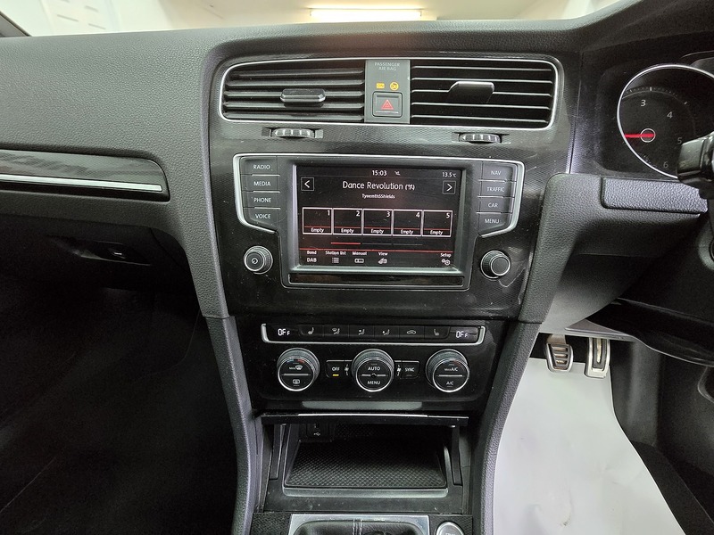 Used Volkswagen Golf 2016 for sale - 76288028: Photo 11
