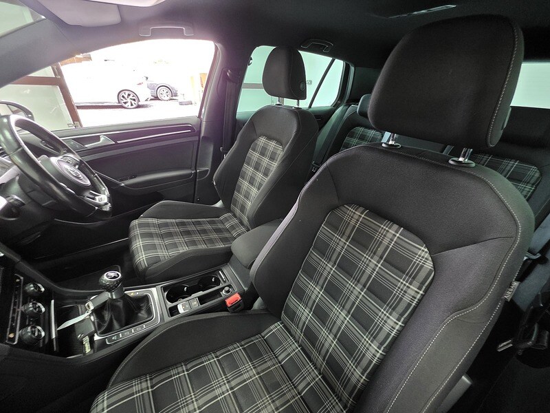 Used Volkswagen Golf 2016 for sale - 77998369: Photo 18