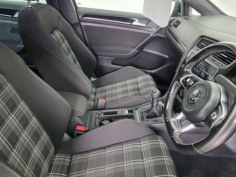 Used Volkswagen Golf 2016 for sale - 77998369: Photo 8