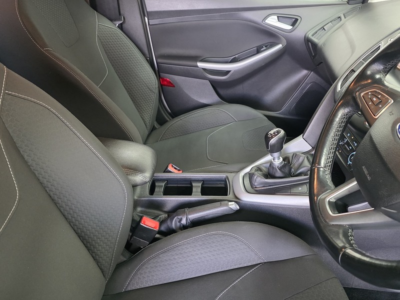 Used Ford Focus 2015 for sale - 77663391: Photo 8