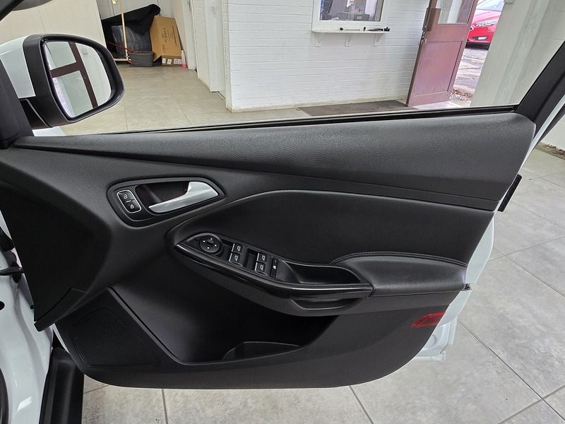 Used Ford Focus for sale - 77617842: Photo 12