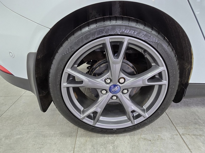 Used Ford Focus for sale - 77617842: Photo 19