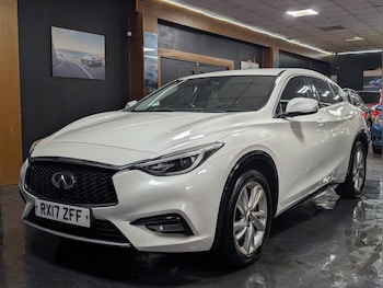 Used Infiniti Q30 2017 for sale - 78231365: Photo