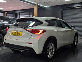 Used Infiniti Q30 2017 for sale - 78231365: Photo