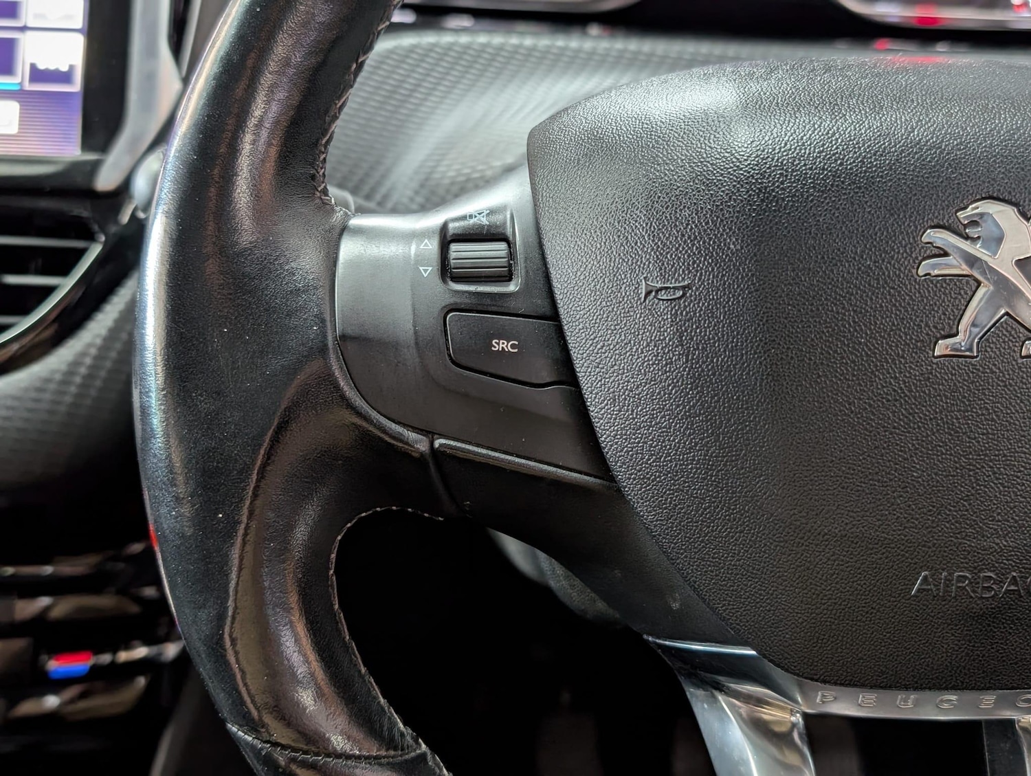 Used Peugeot 2008 2016 for sale - 75915721: Photo 13