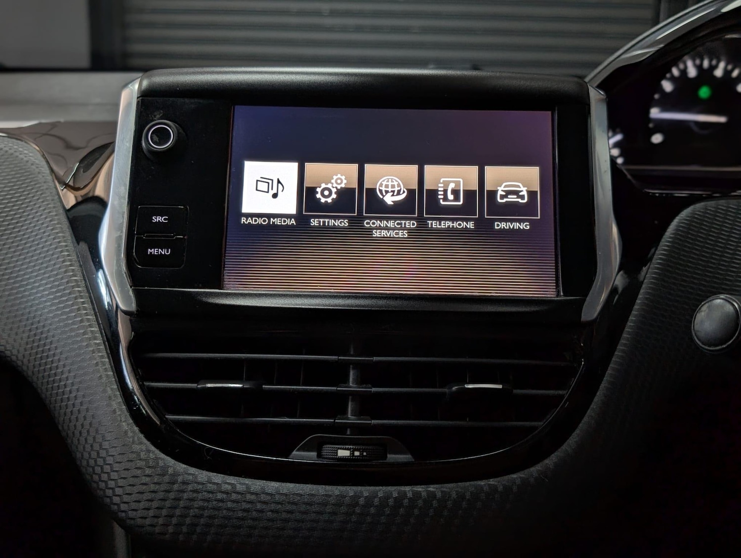 Used Peugeot 2008 2016 for sale - 75915721: Photo 17