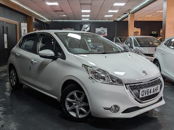 Used Peugeot 208 2014 for sale - 75459149: Photo