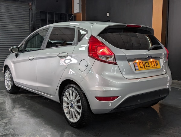 Used Ford Fiesta 2013 for sale - 76260279: Photo 11