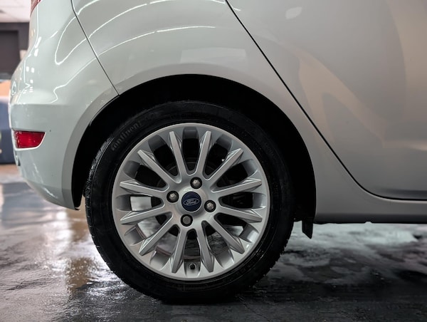 Used Ford Fiesta 2013 for sale - 76260279: Photo 13