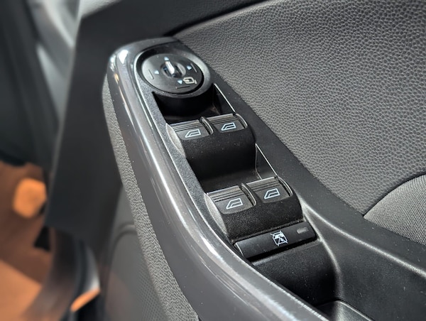 Used Ford Fiesta 2013 for sale - 76260279: Photo 17