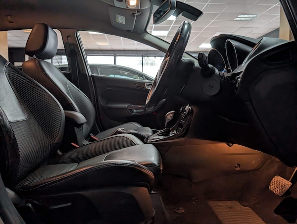 Used Ford Fiesta 2013 for sale - 76260279: Photo 19