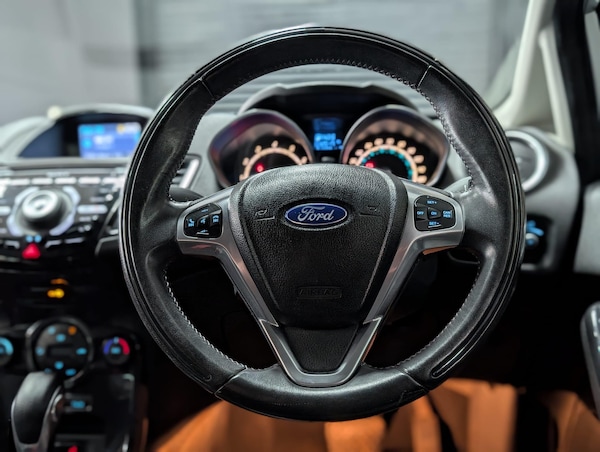 Used Ford Fiesta 2013 for sale - 76260279: Photo 31