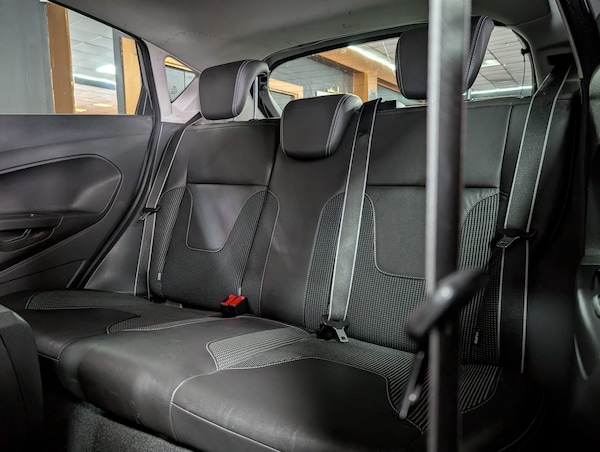 Used Ford Fiesta 2013 for sale - 76260279: Photo 41
