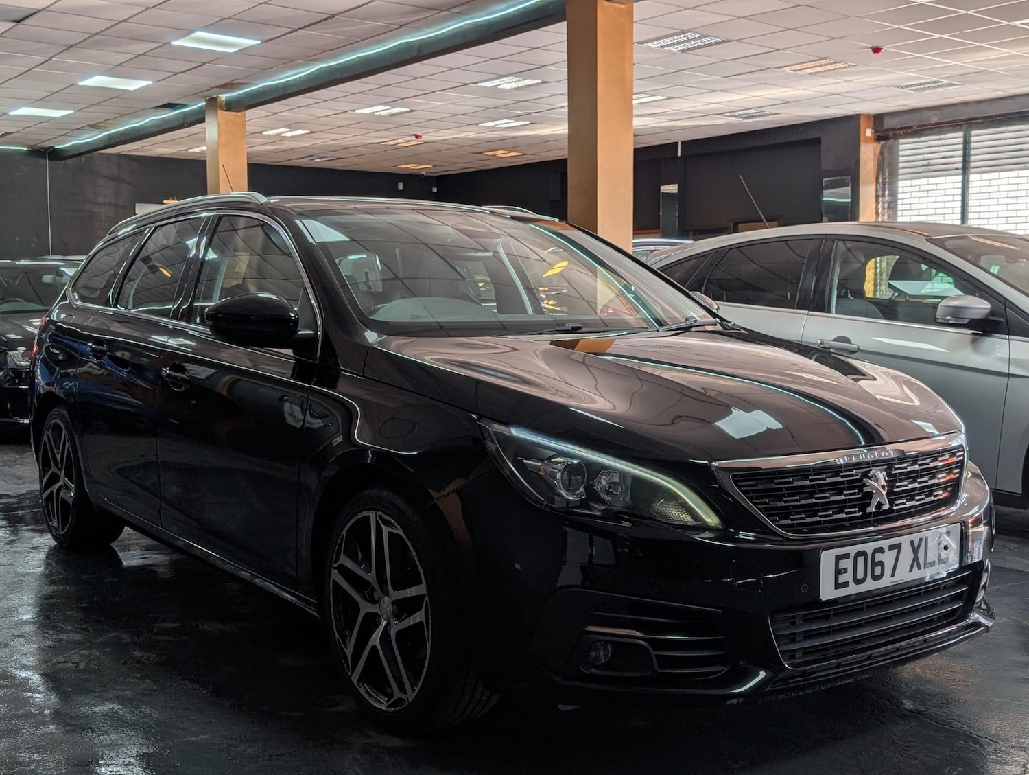 Used Peugeot 308 SW 2017 for sale - 76108605: Photo 5