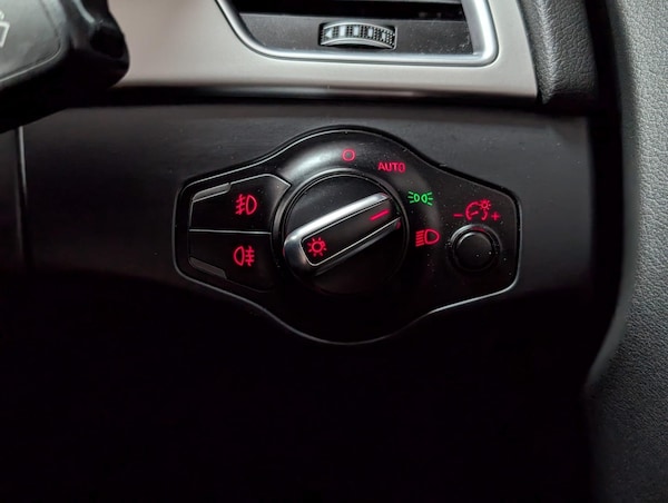 Used Audi A4 2014 for sale - 76238816: Photo 15