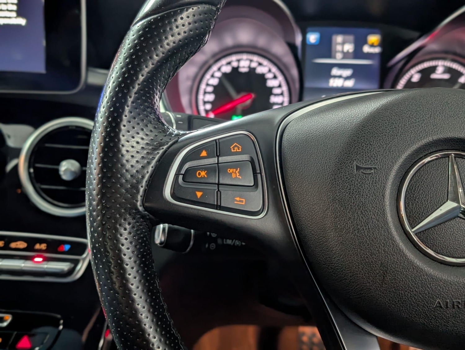 Used Mercedes-Benz C Class for sale - 77455043: Photo 23