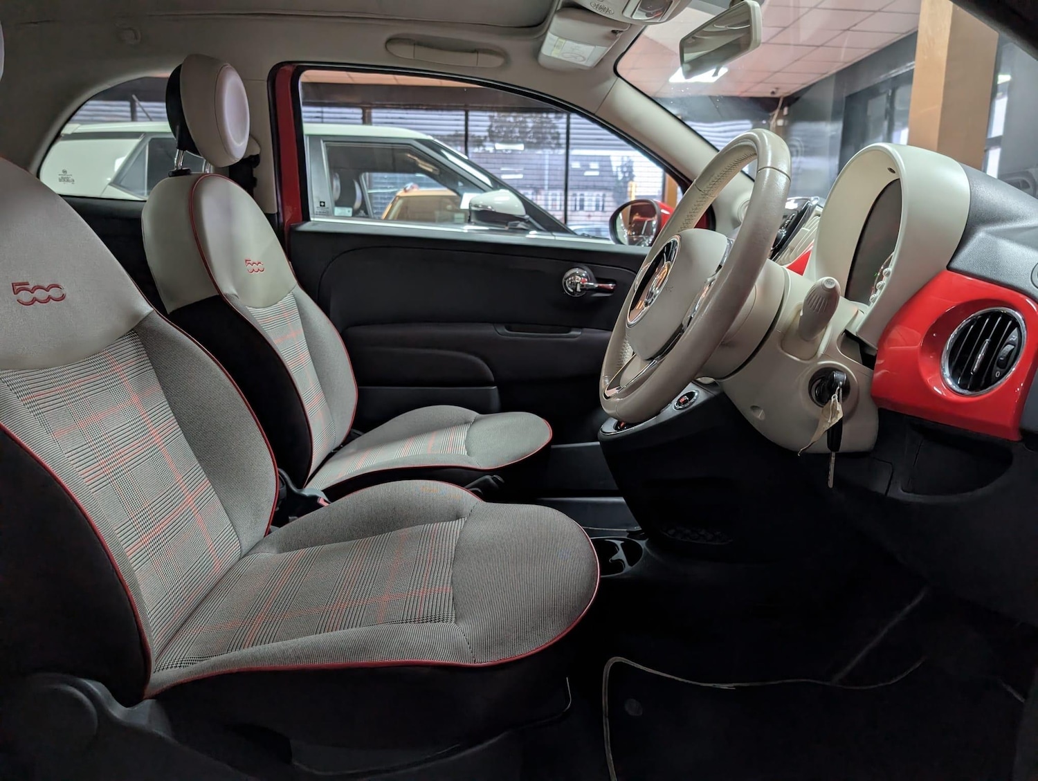 Used Fiat 500C 2016 for sale - 76167133: Photo 12