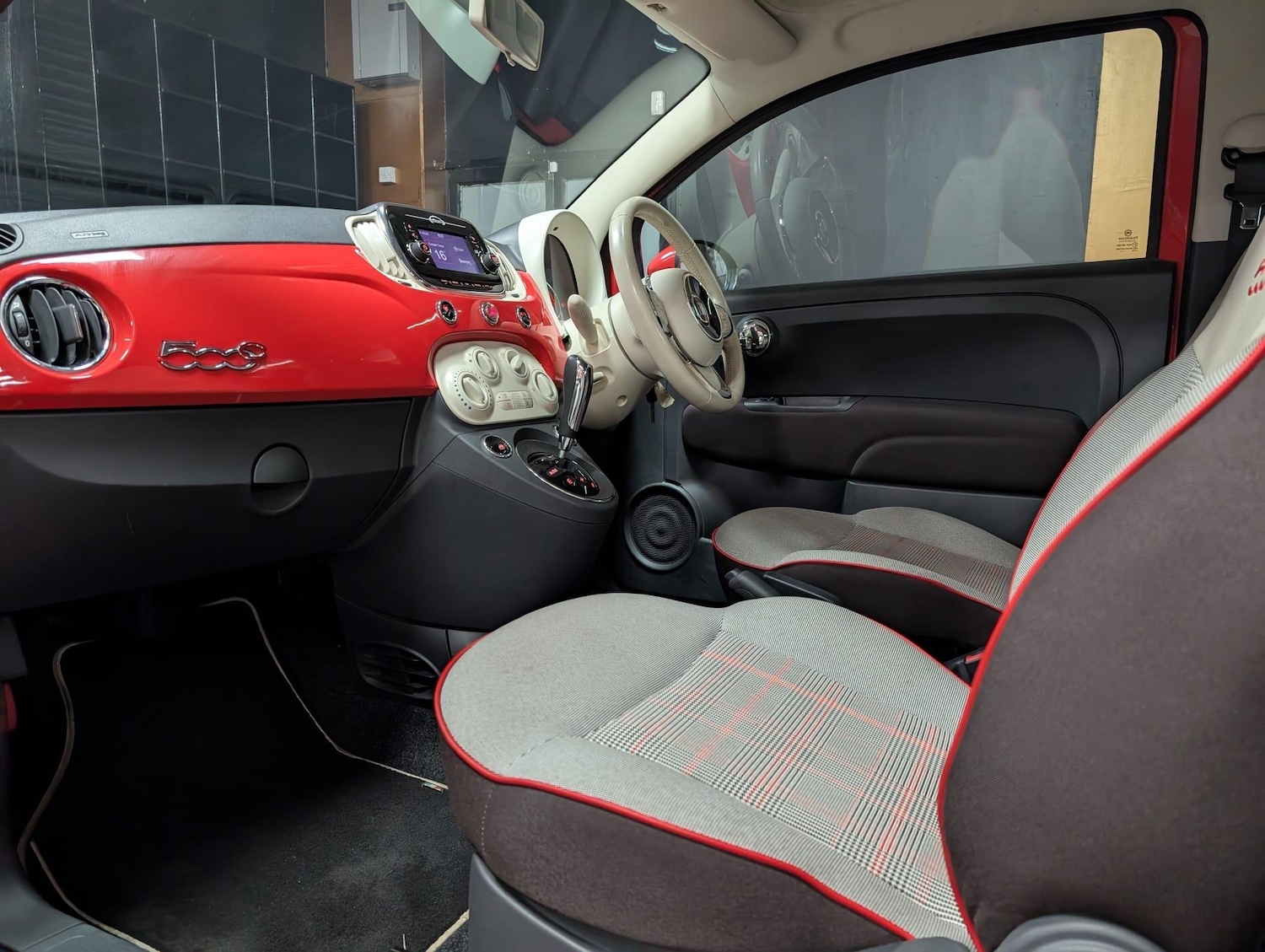 Used Fiat 500C 2016 for sale - 76167133: Photo 28