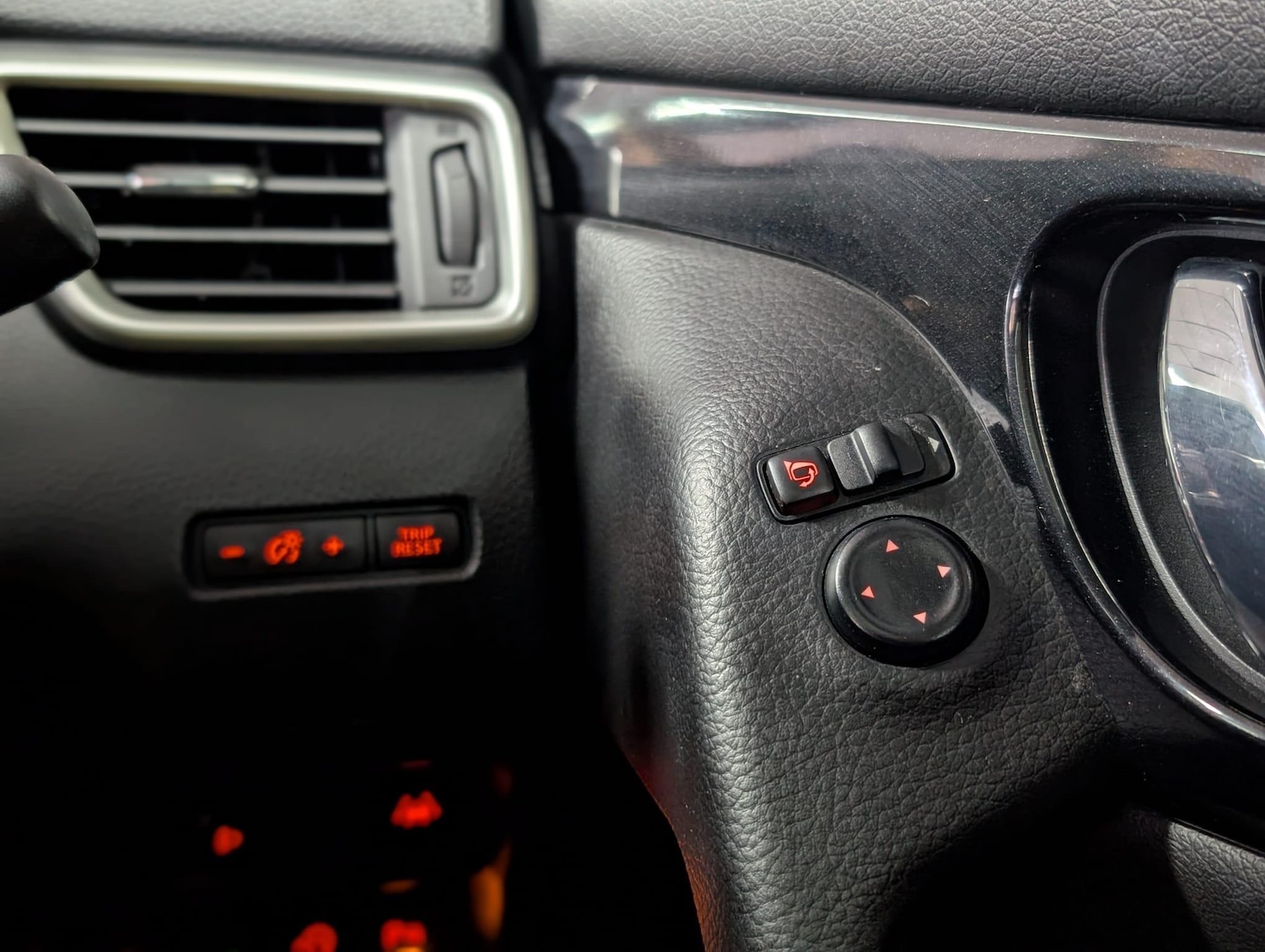 Used Nissan Qashqai for sale - 77625970: Photo 21