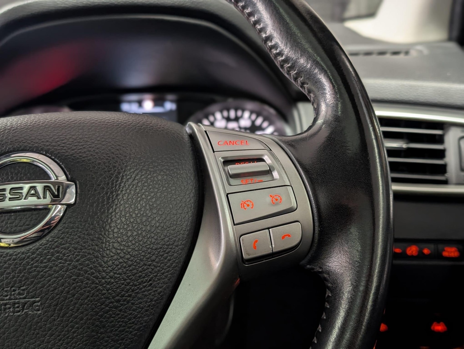 Used Nissan Qashqai for sale - 77625970: Photo 33