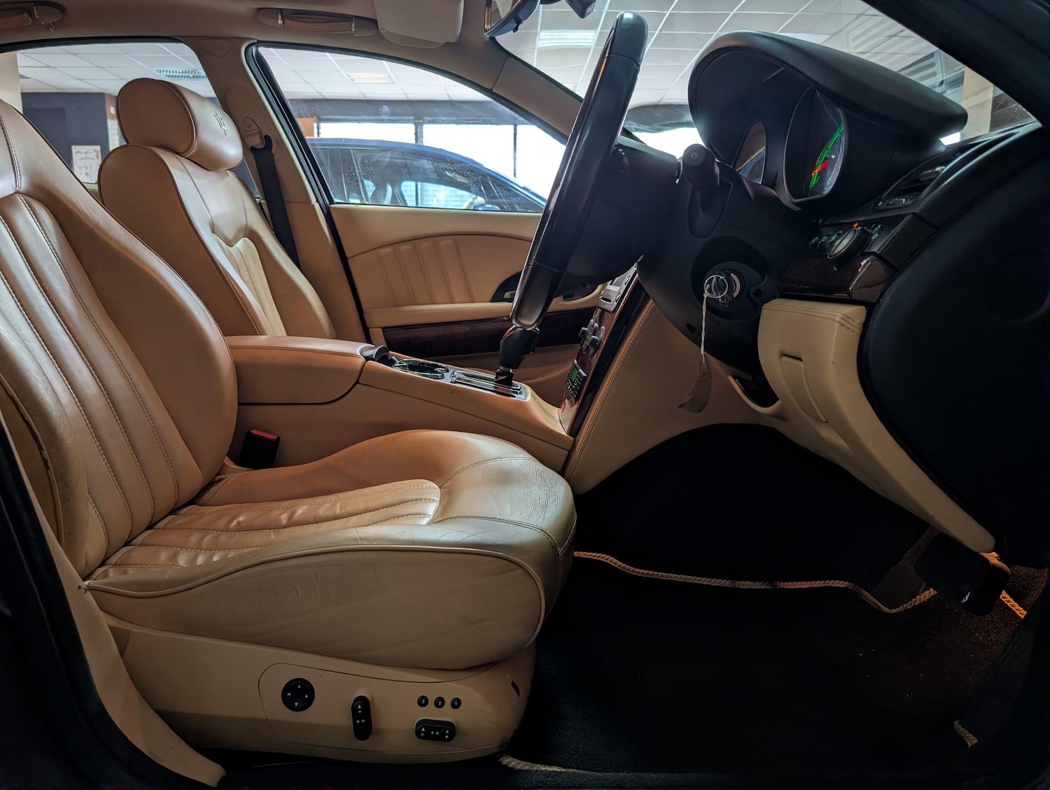 Used Maserati Quattroporte 2009 for sale - 77704618: Photo 12