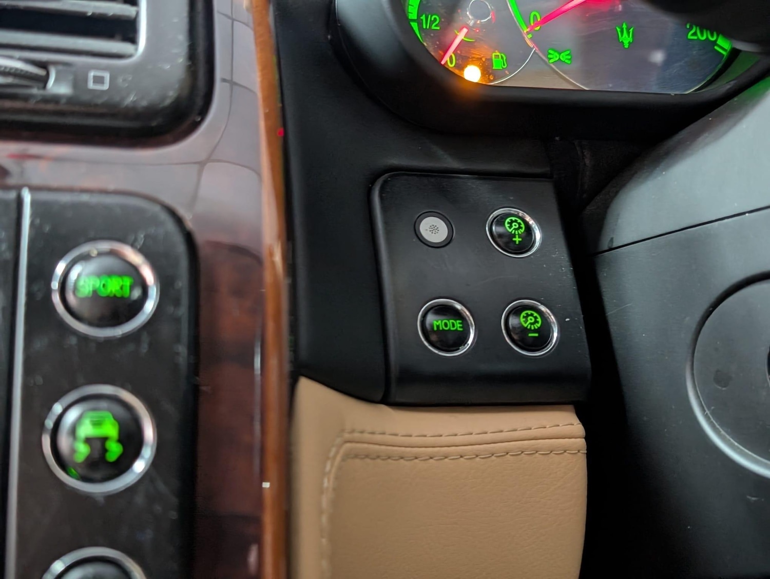 Used Maserati Quattroporte 2009 for sale - 77704618: Photo 24