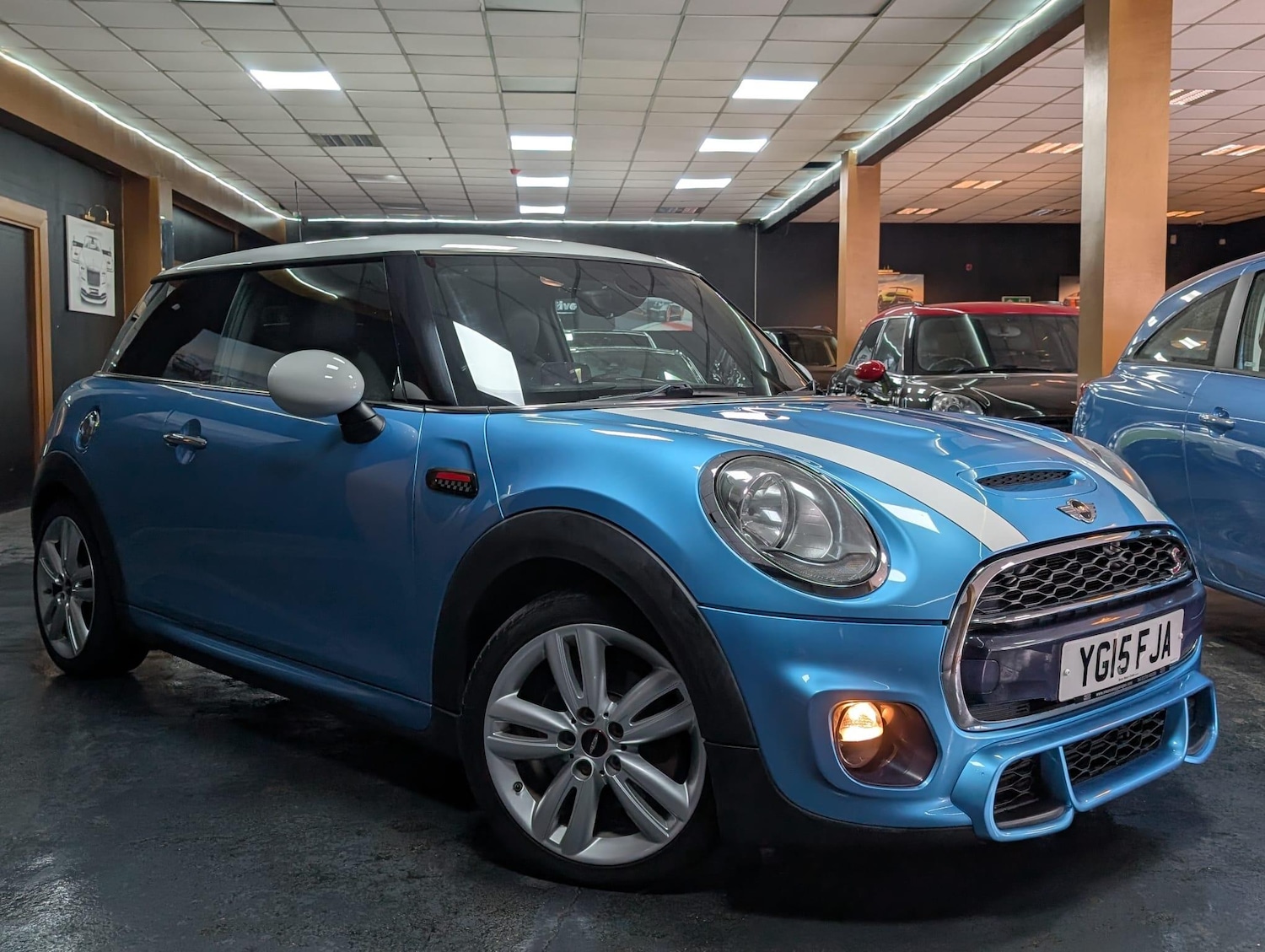 Used MINI Hatch 2015 for sale - 76283376: Photo 1
