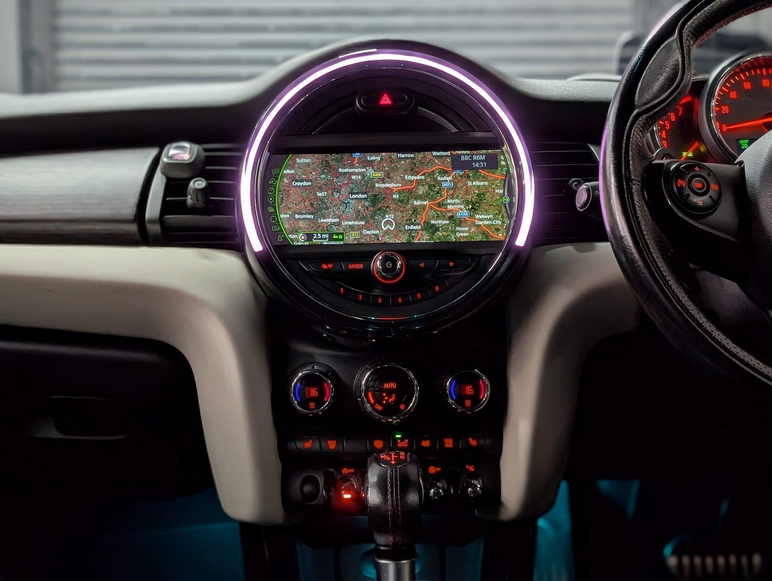 Used MINI Hatch 2015 for sale - 76283376: Photo 50