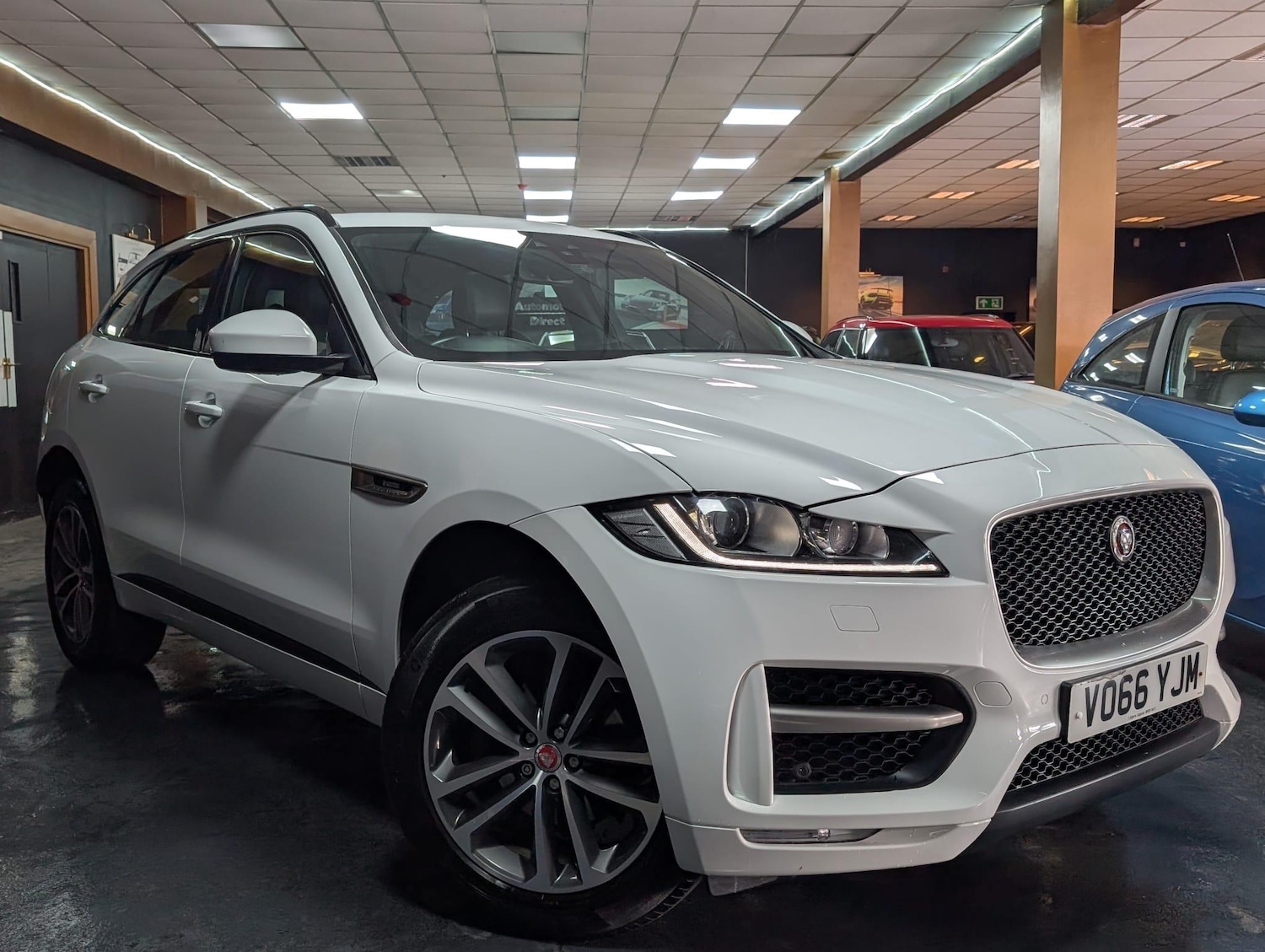 Used Jaguar F-Pace 2016 for sale - 76349628: Photo 5