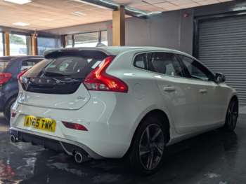 Used Volvo V40 2015 for sale - 74654288: Photo