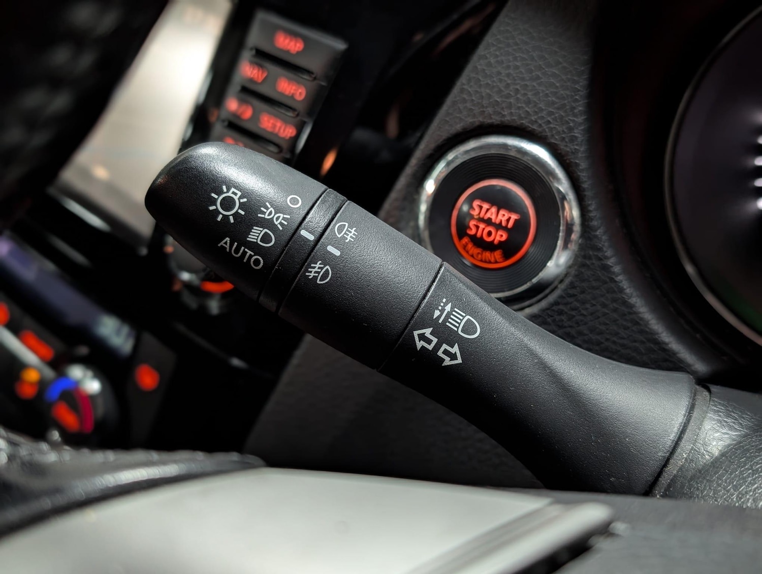 Used Nissan Qashqai 2015 for sale - 77090887: Photo 11