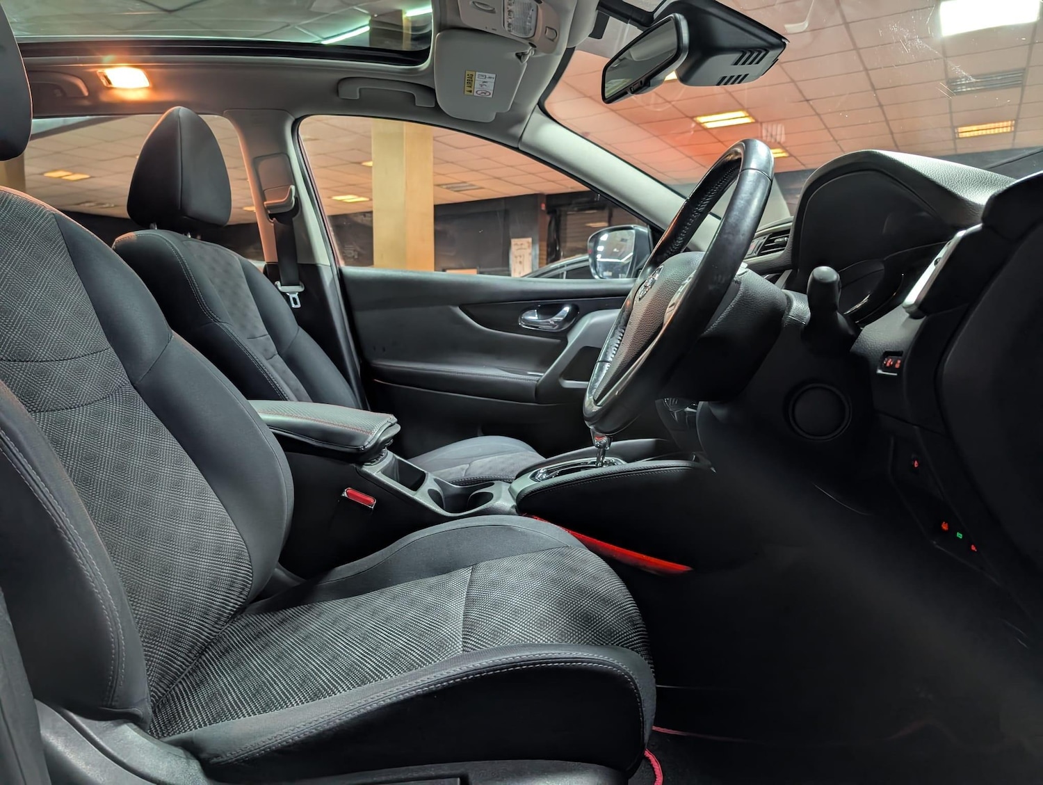 Used Nissan Qashqai 2015 for sale - 77090887: Photo 29