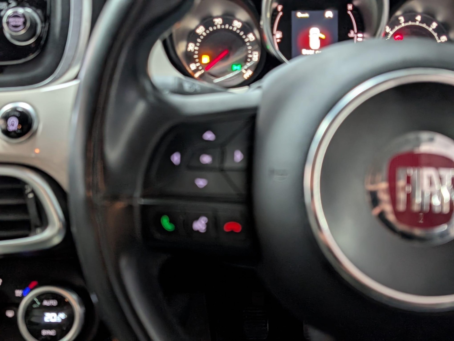 Used Fiat 500X 2015 for sale - 76215472: Photo 18