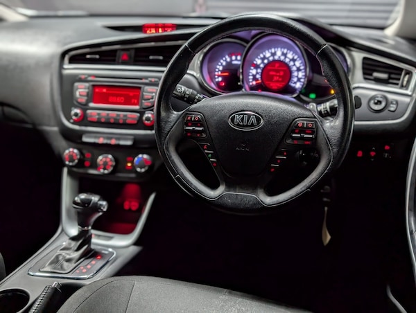 Used Kia Ceed 2015 for sale - 76306434: Photo 3