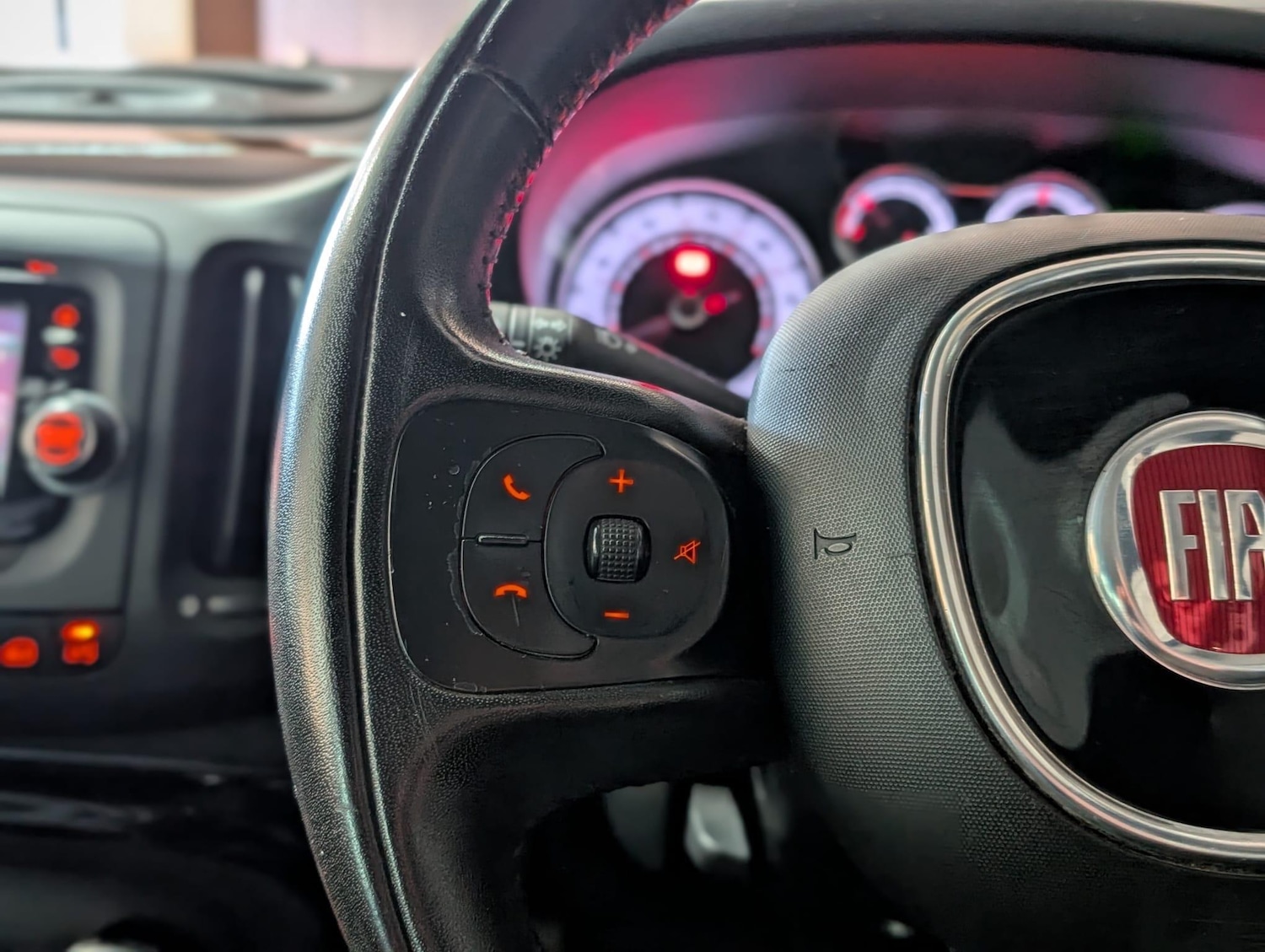 Used Fiat 500L 2013 for sale - 77574274: Photo 37