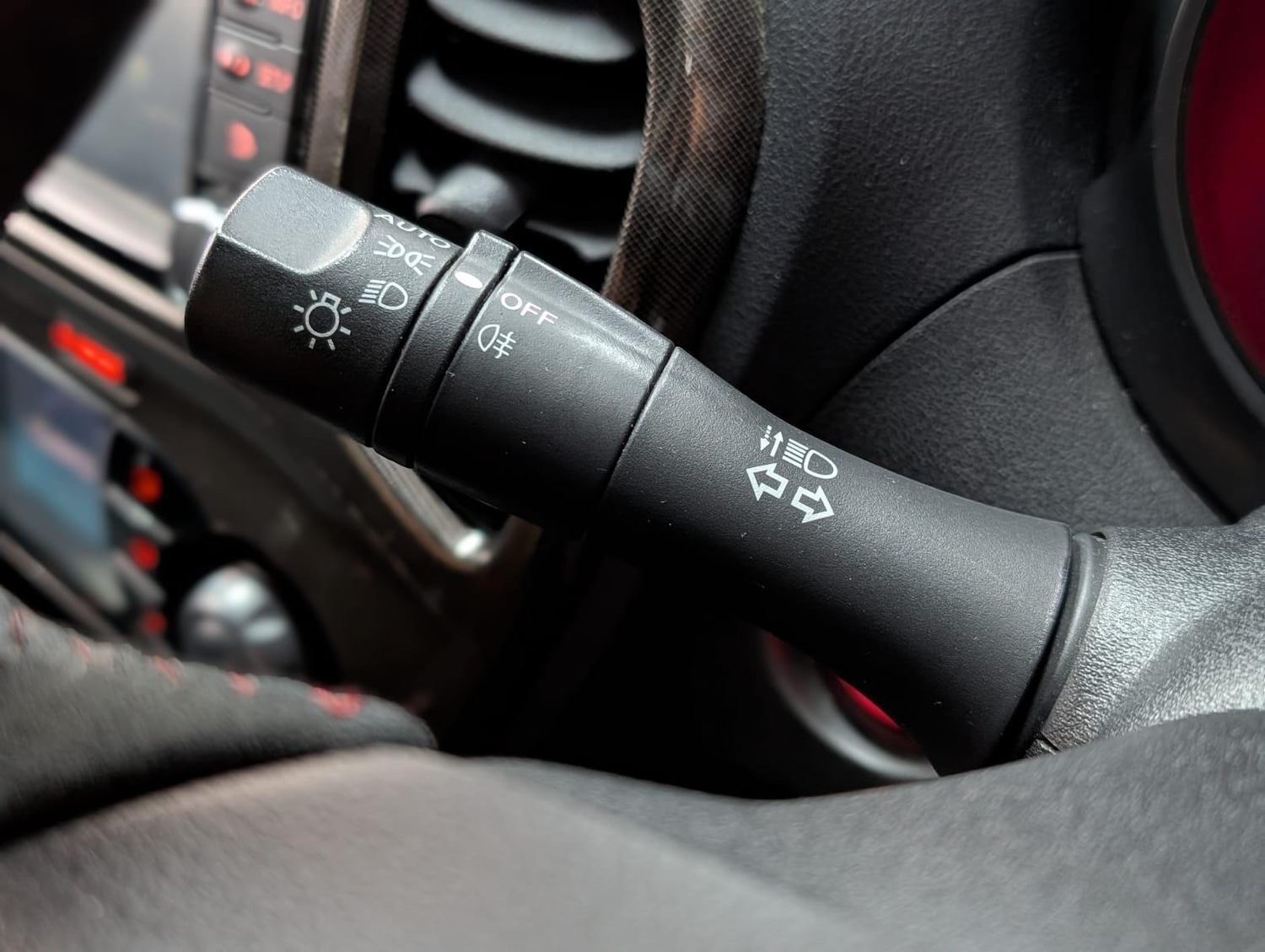 Used Nissan Juke 2015 for sale - 76012925: Photo 16