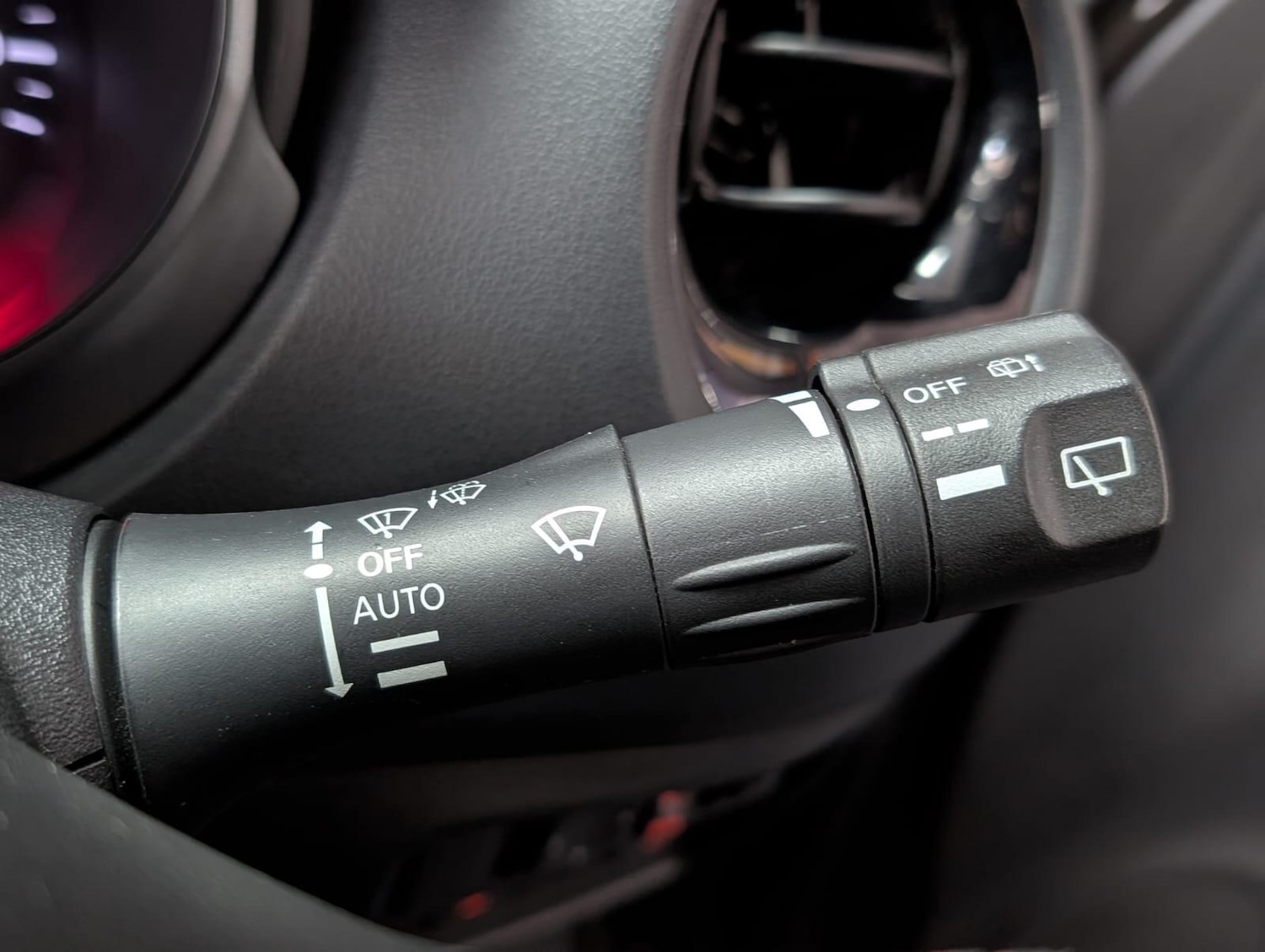 Used Nissan Juke 2015 for sale - 76012925: Photo 17