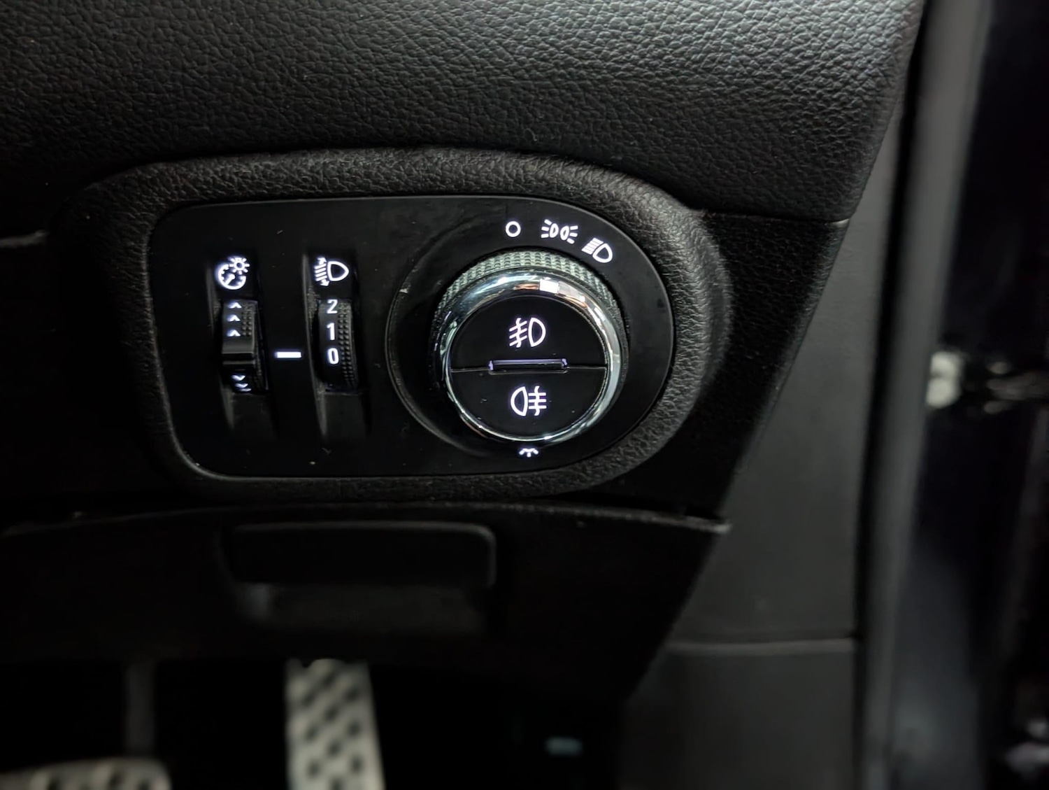 Used Vauxhall Zafira 2017 for sale - 77304905: Photo 18