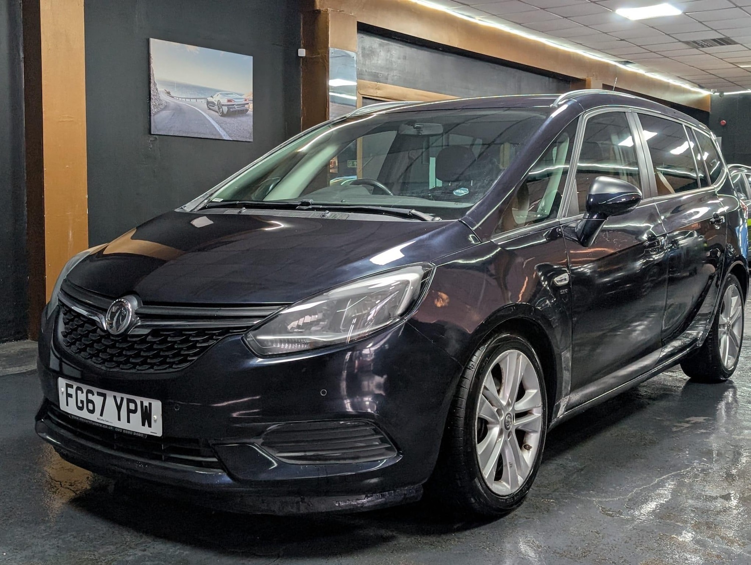 Used Vauxhall Zafira 2017 for sale - 77304905: Photo 2