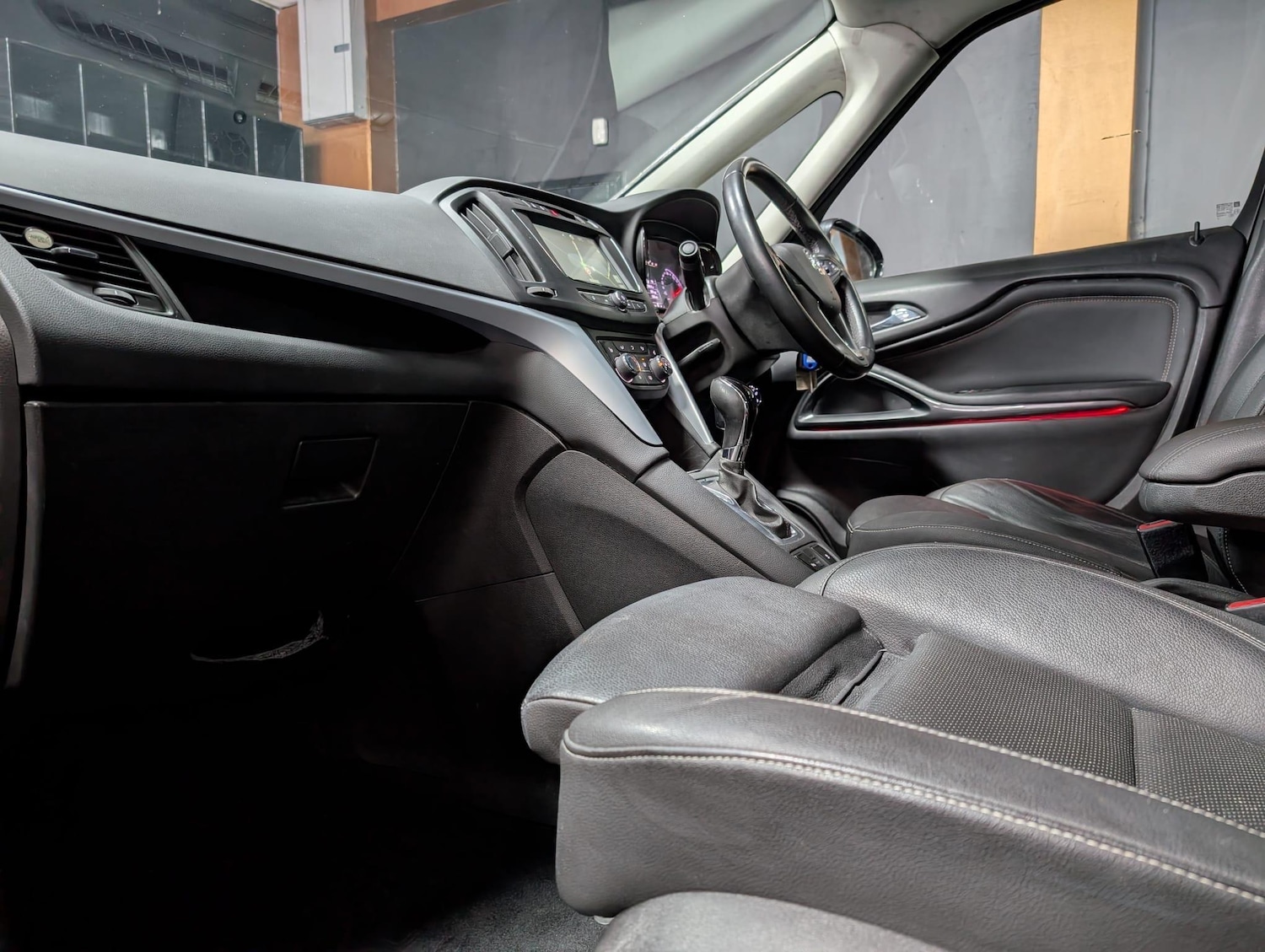 Used Vauxhall Zafira 2017 for sale - 77304905: Photo 27