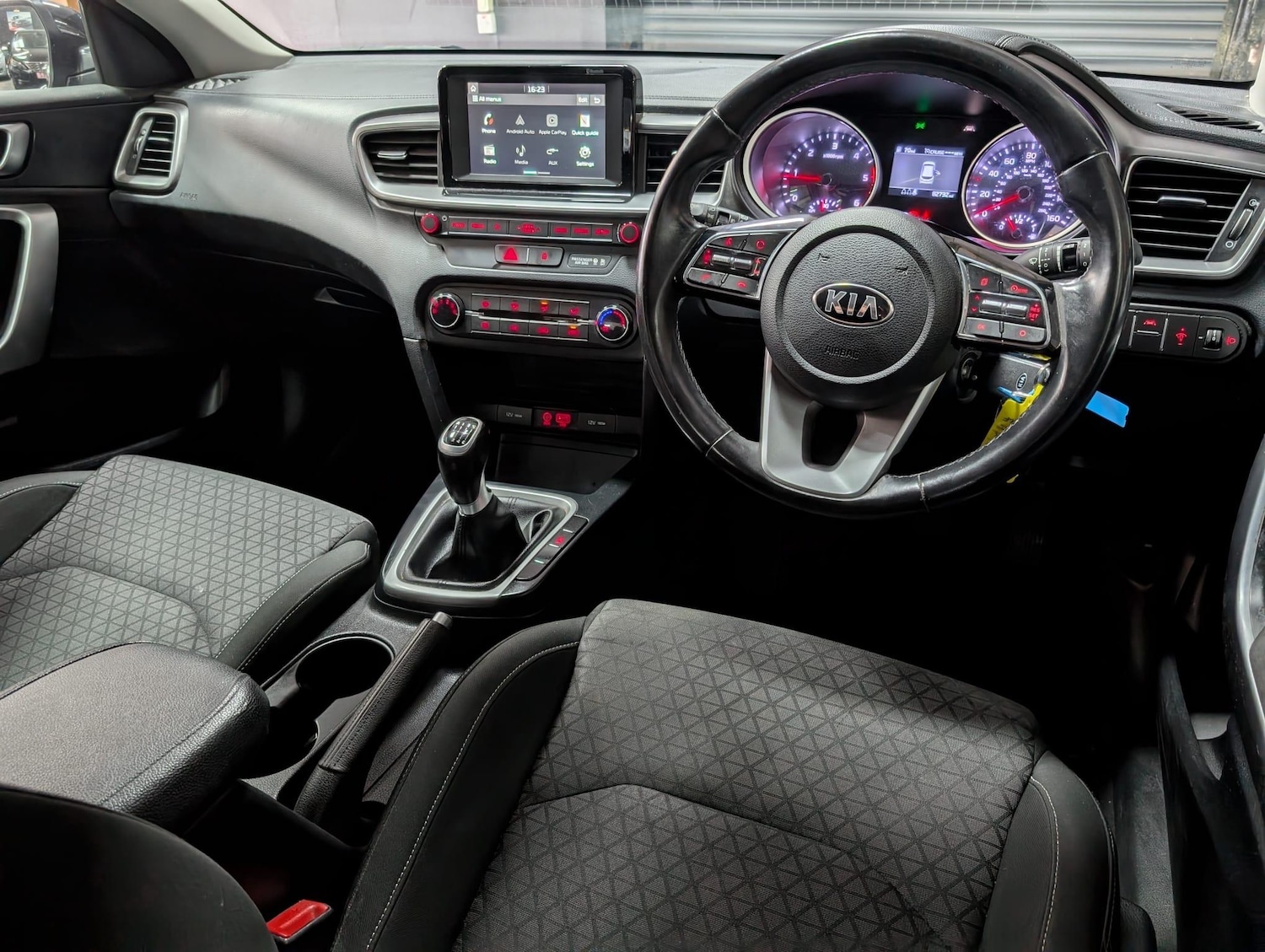 Used Kia Ceed 2018 for sale - 76976724: Photo 10