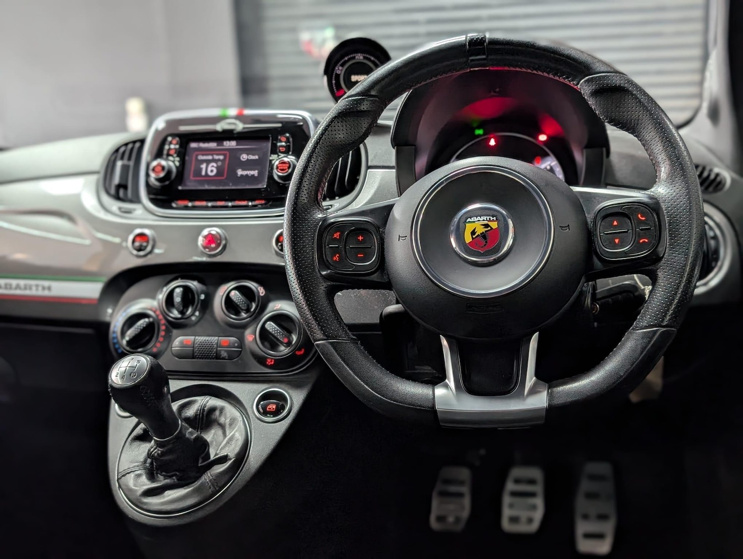 Vehicle 29