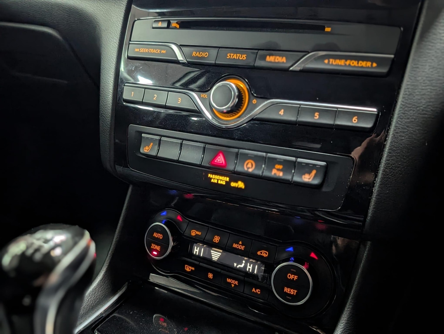 Used Infiniti Q30 2017 for sale - 77278733: Photo 13