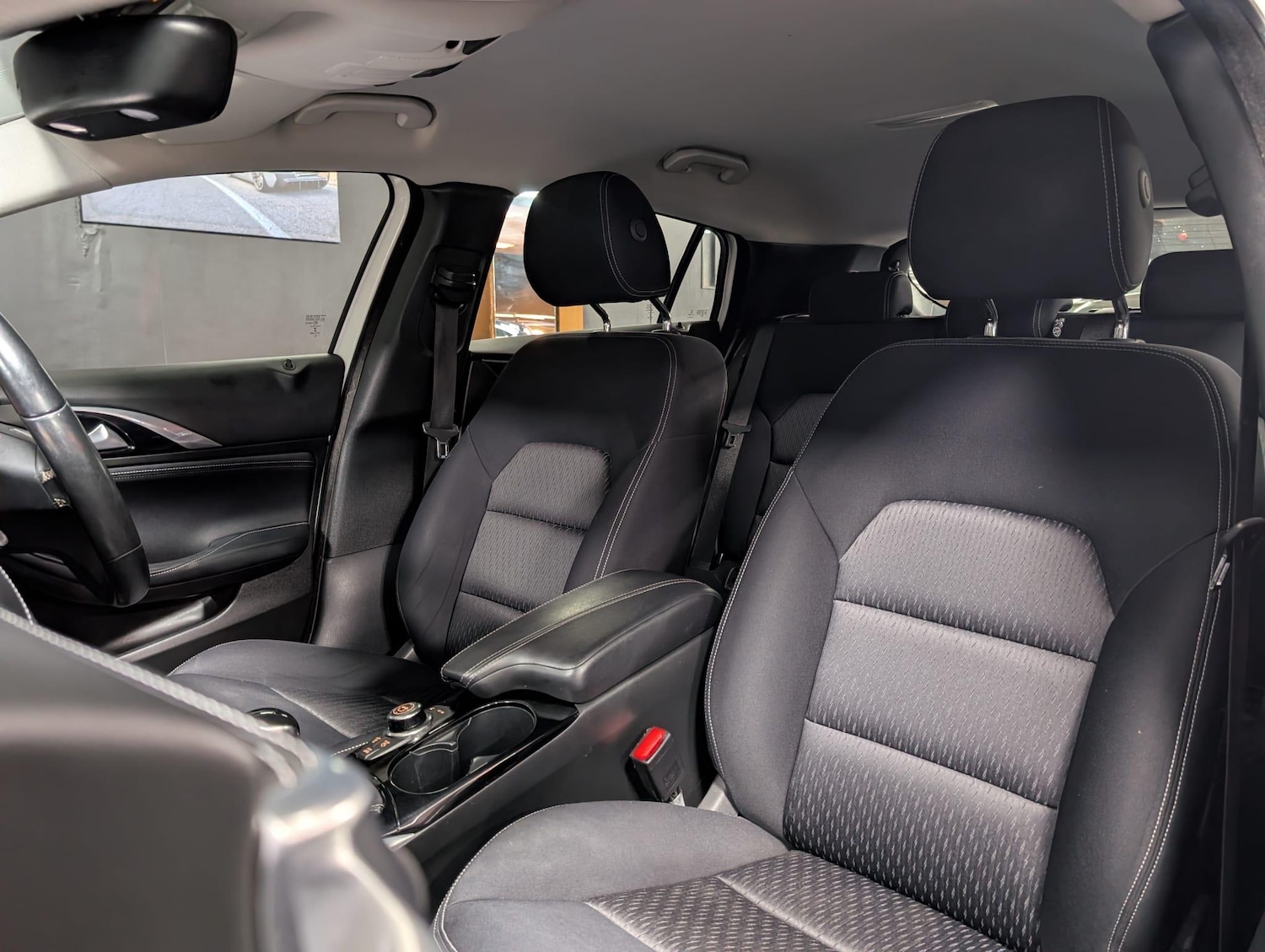 Used Infiniti Q30 2017 for sale - 77278733: Photo 26