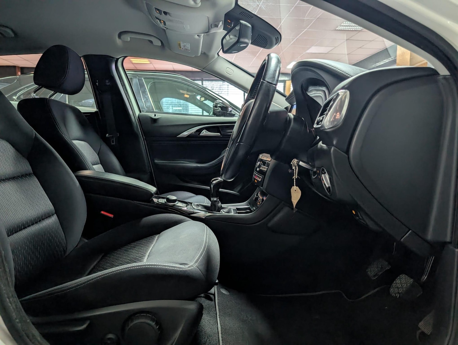 Used Infiniti Q30 2017 for sale - 77278733: Photo 8