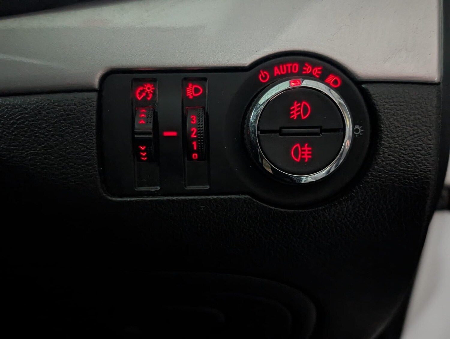 Used Vauxhall Mokka 2015 for sale - 77376201: Photo 20