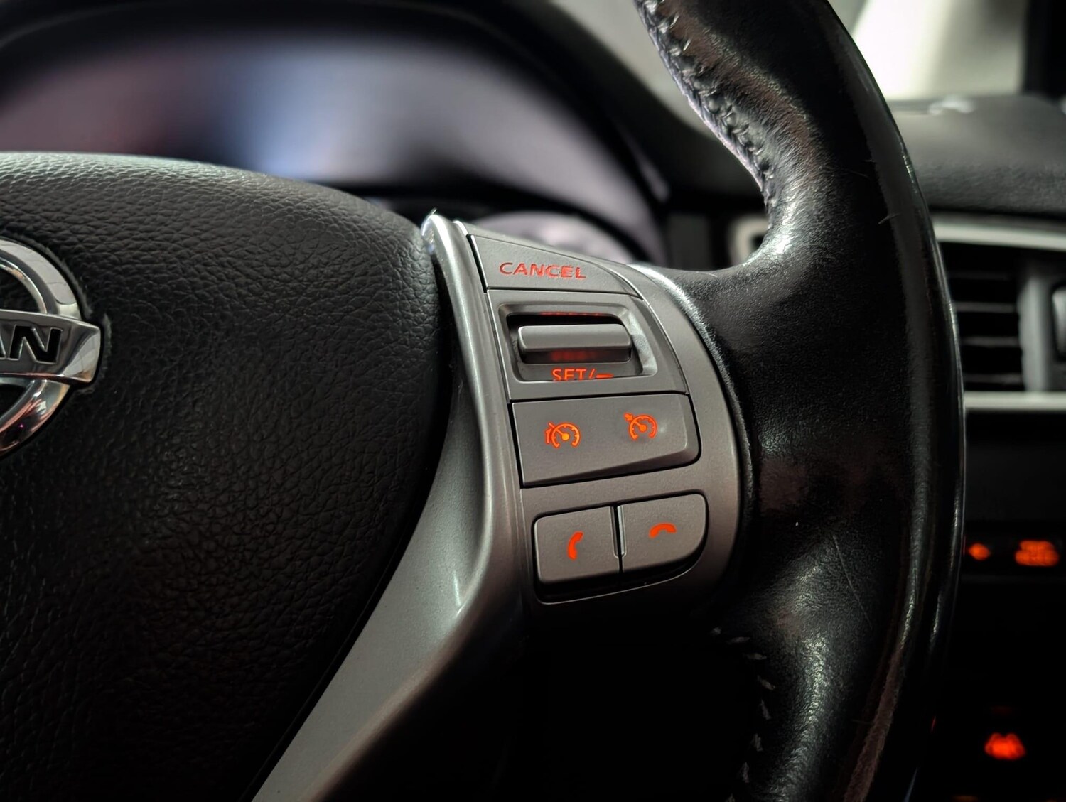 Used Nissan Qashqai for sale - 77625091: Photo 32