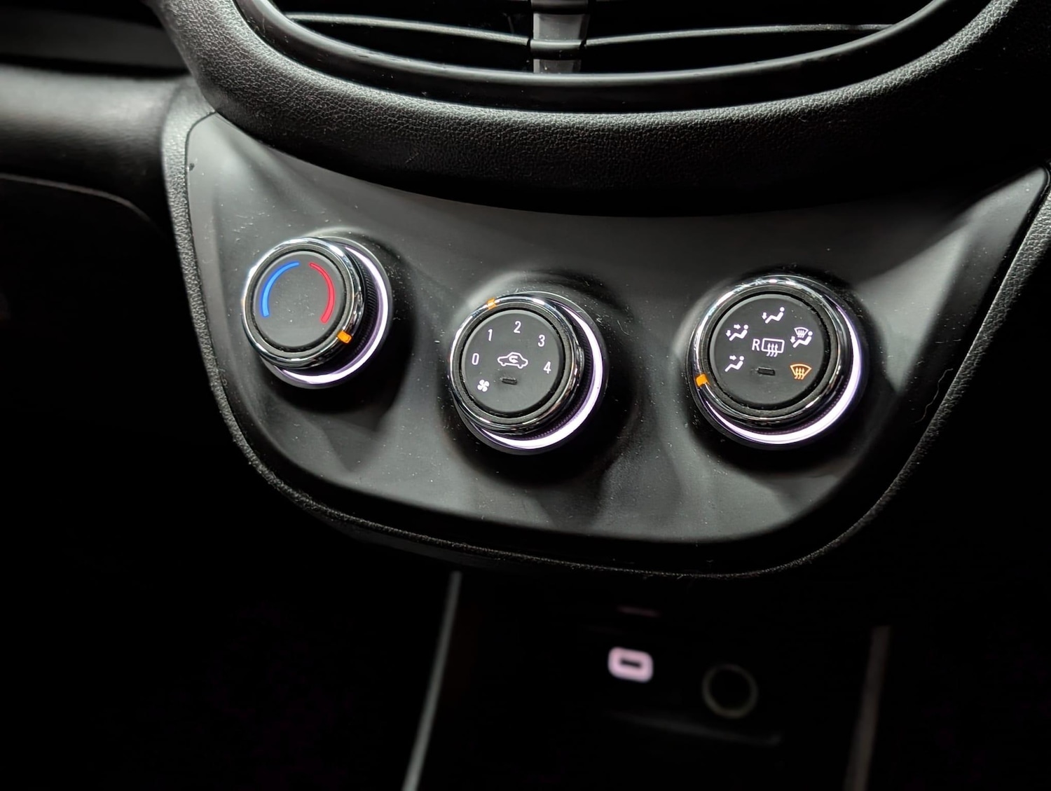 Used Vauxhall Viva 2019 for sale - 76997639: Photo 20