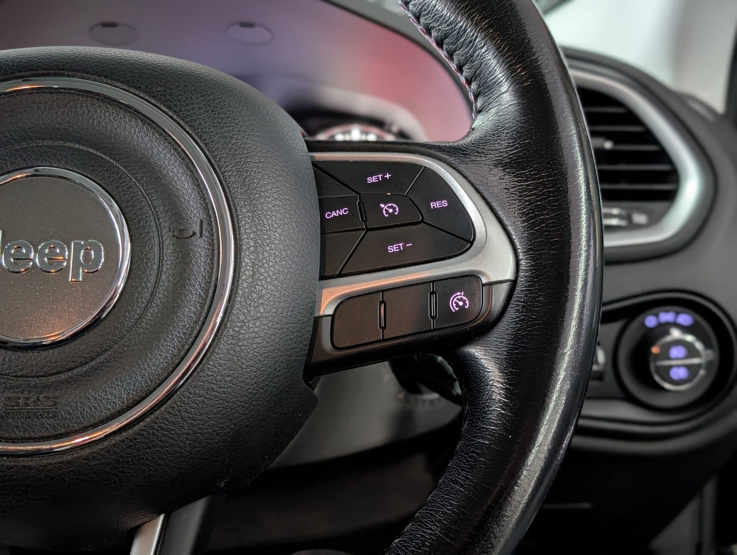 Used Jeep Renegade 2017 for sale - 77647083: Photo 19