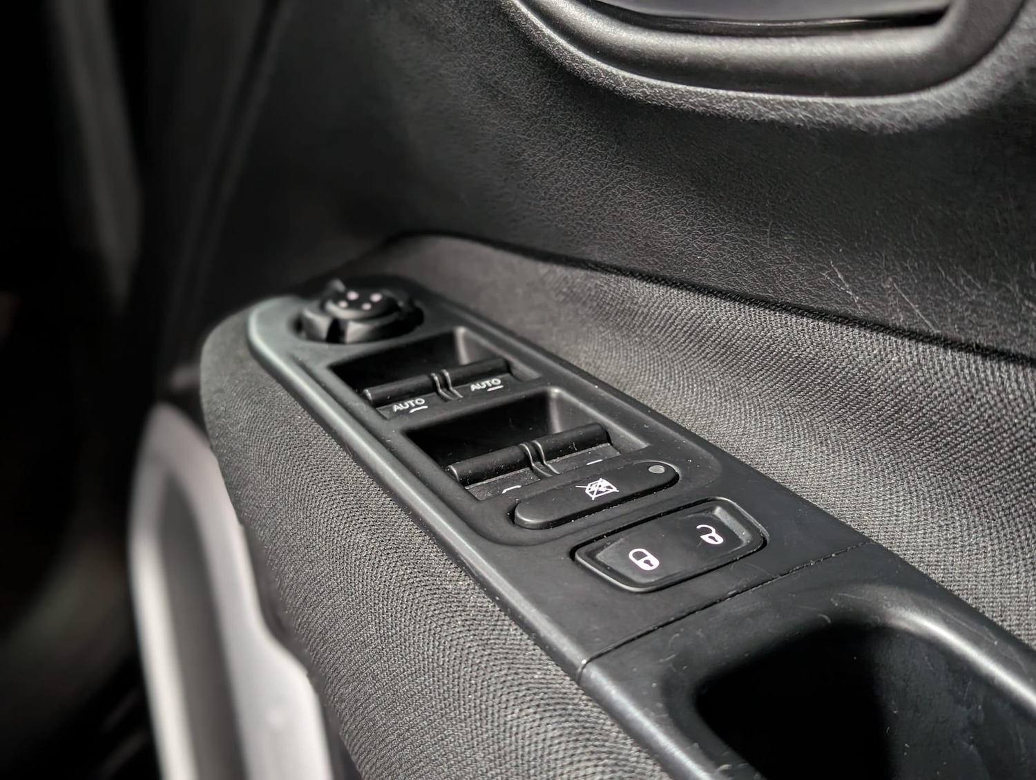 Used Jeep Renegade 2017 for sale - 77647083: Photo 21